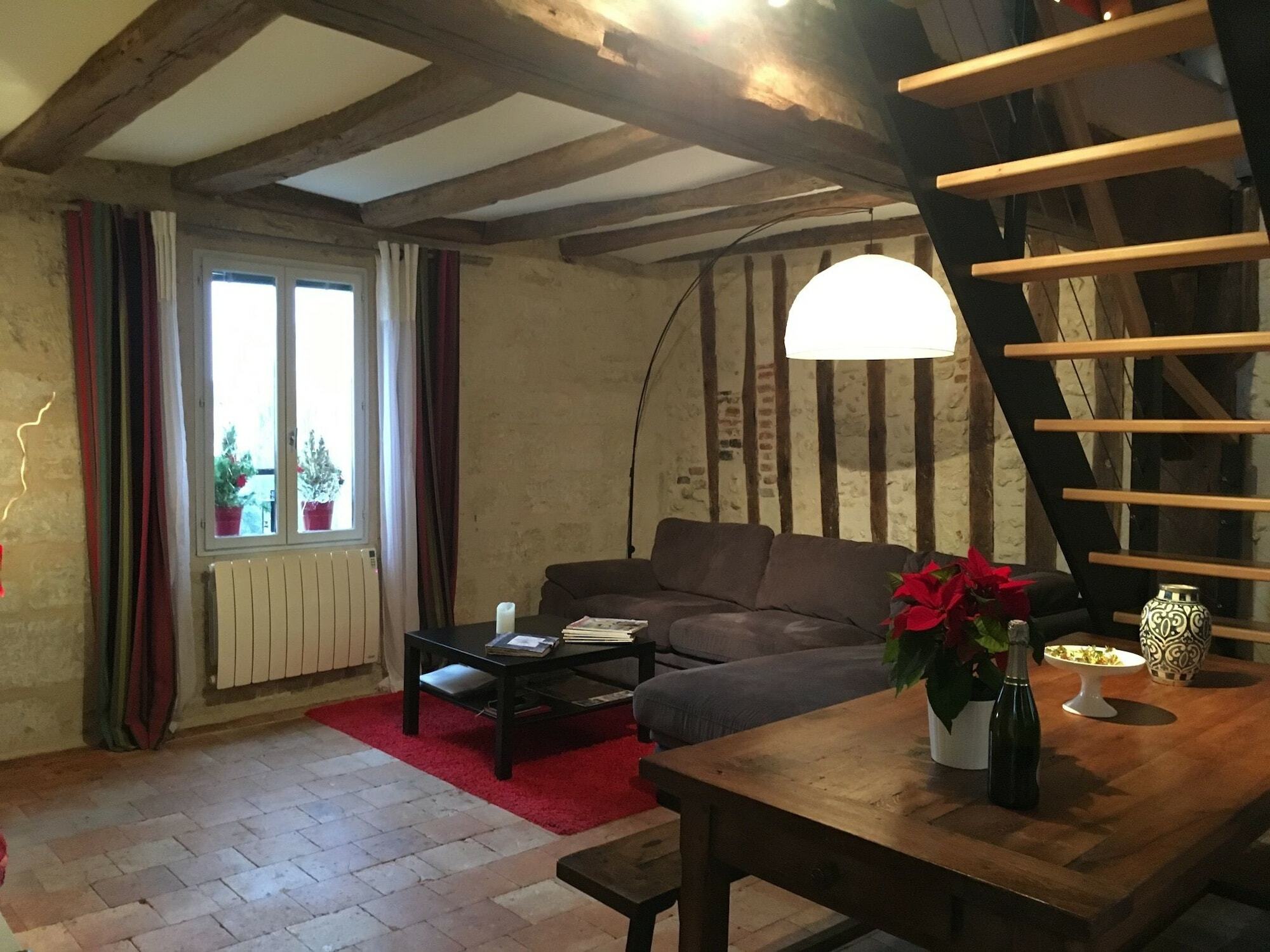 Le Balcon De Leonard Villa Амбоаз Екстериор снимка