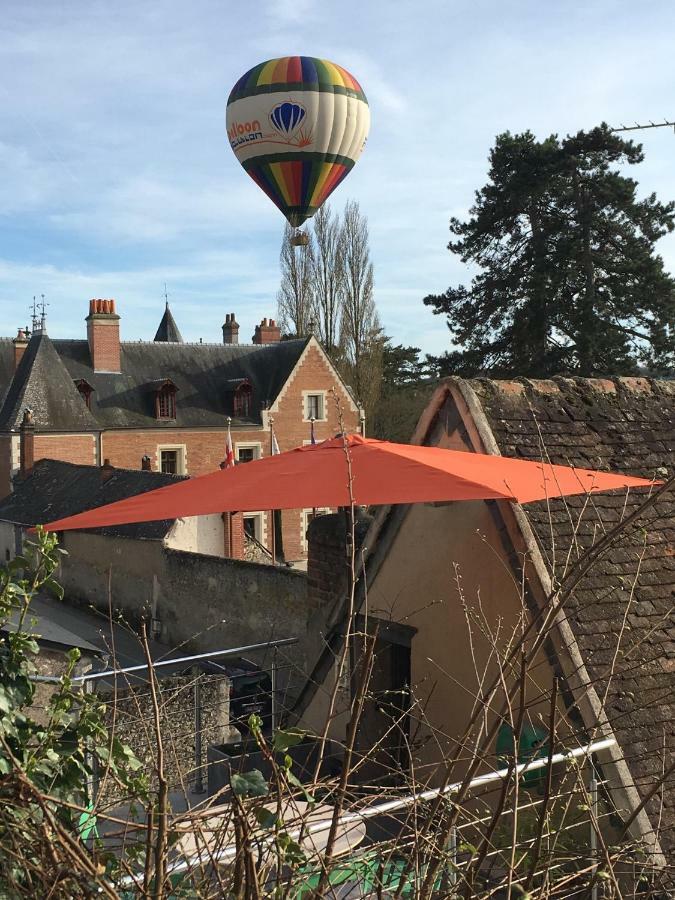 Le Balcon De Leonard Villa Амбоаз Екстериор снимка